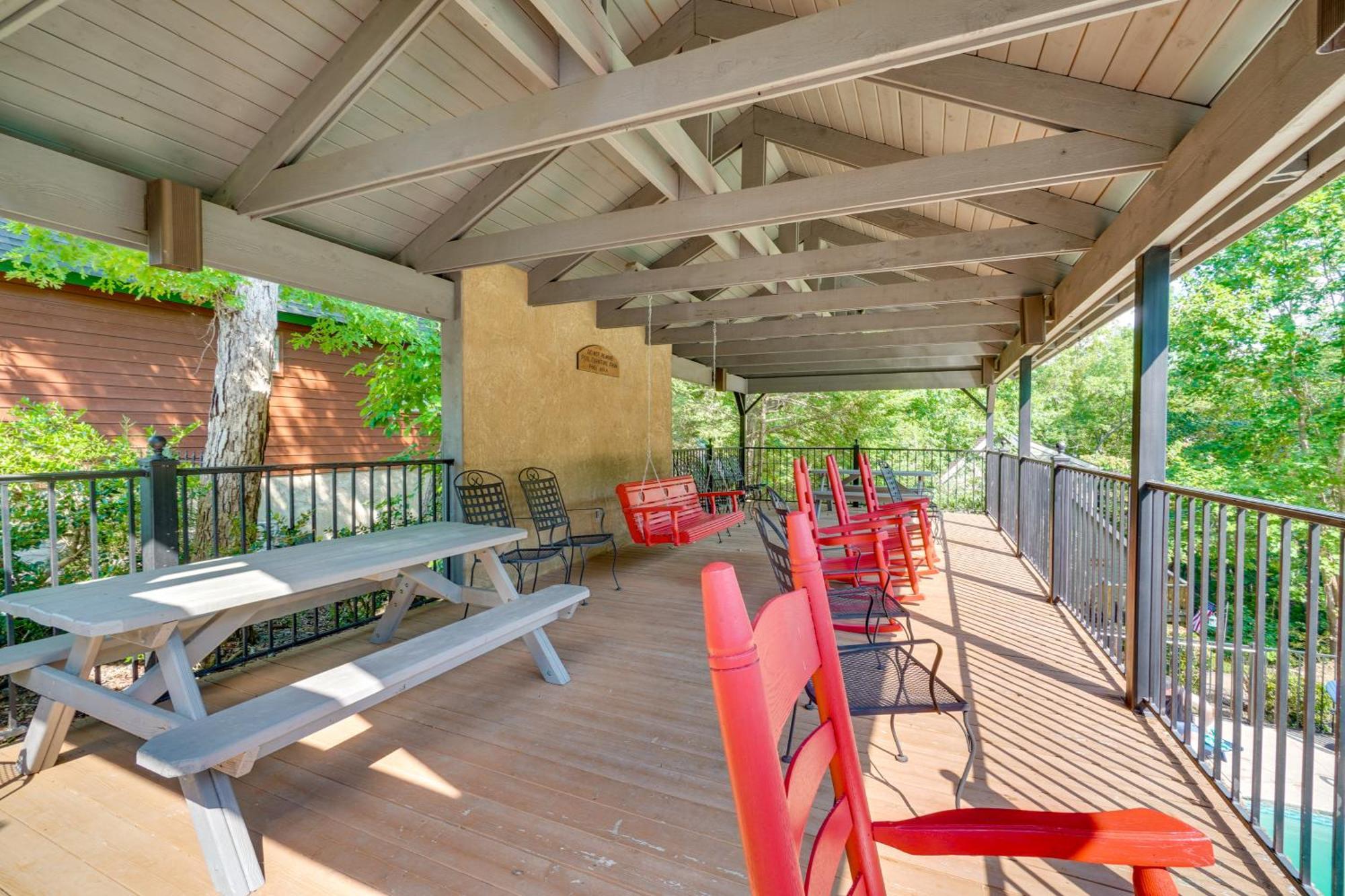 Smoky Mountain Cabin With Deck And Hot Tub! Pigeon Forge Exterior foto